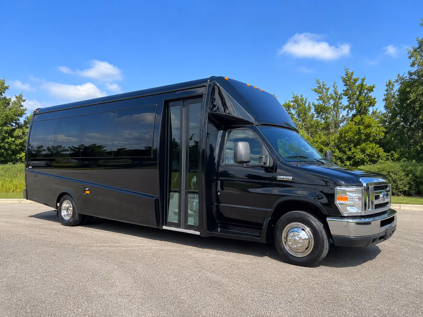 tuscaloosa wedding transportation onboard seating