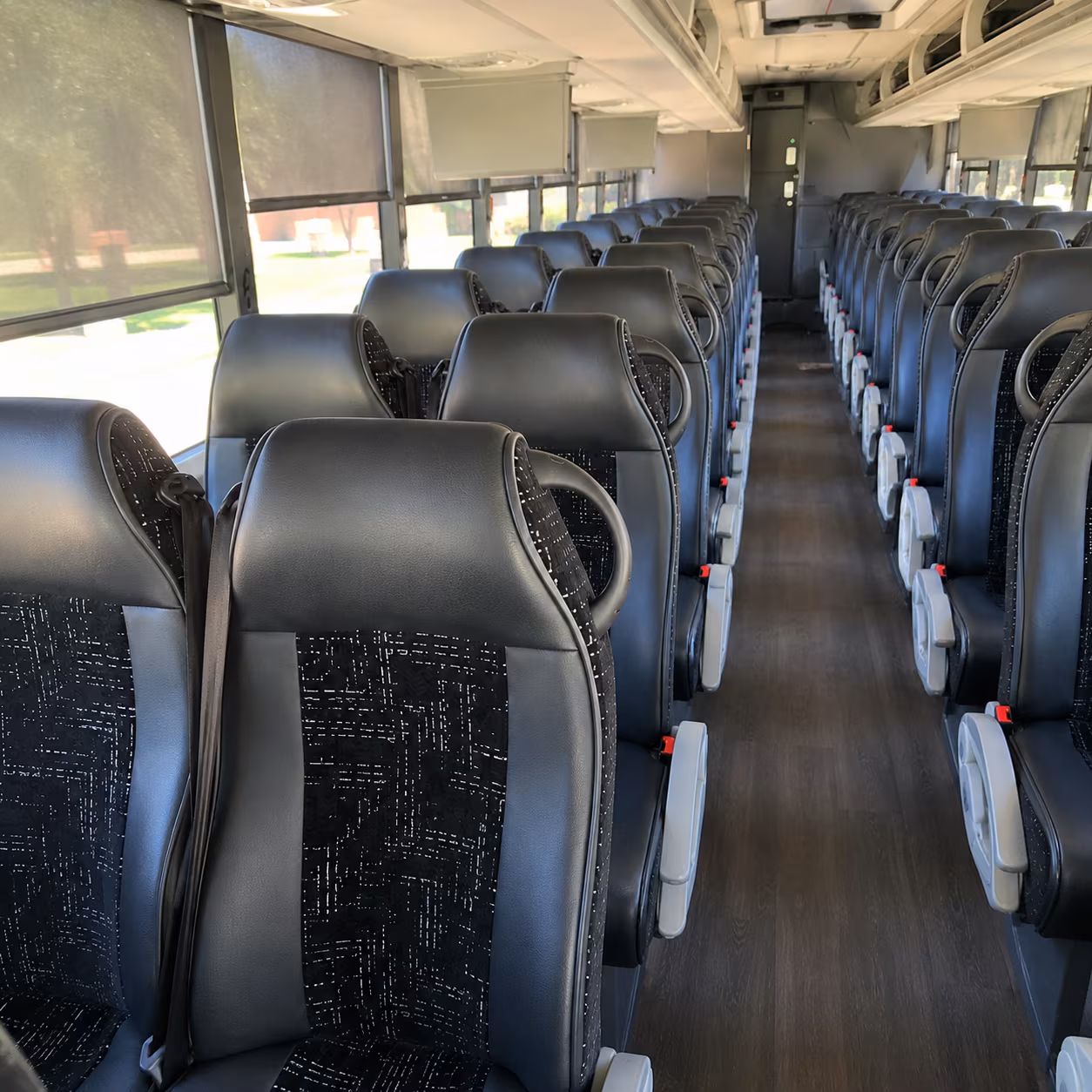 why tuscaloosa alumni groups love wine tours on charter buses